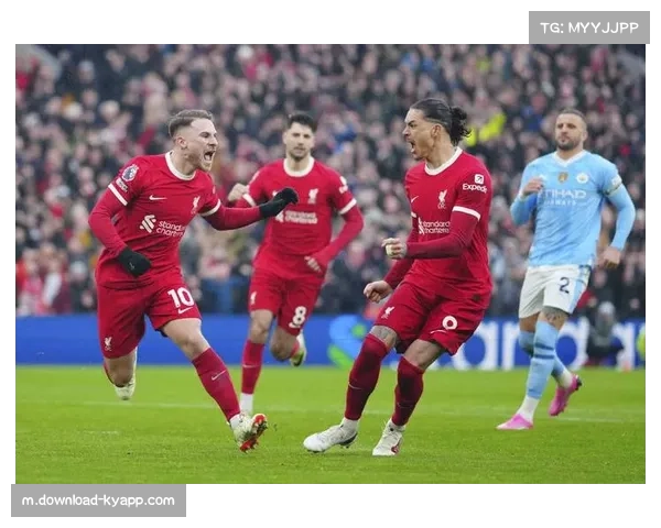 英超战术演变:长传战术频繁挑战利物浦防线解析